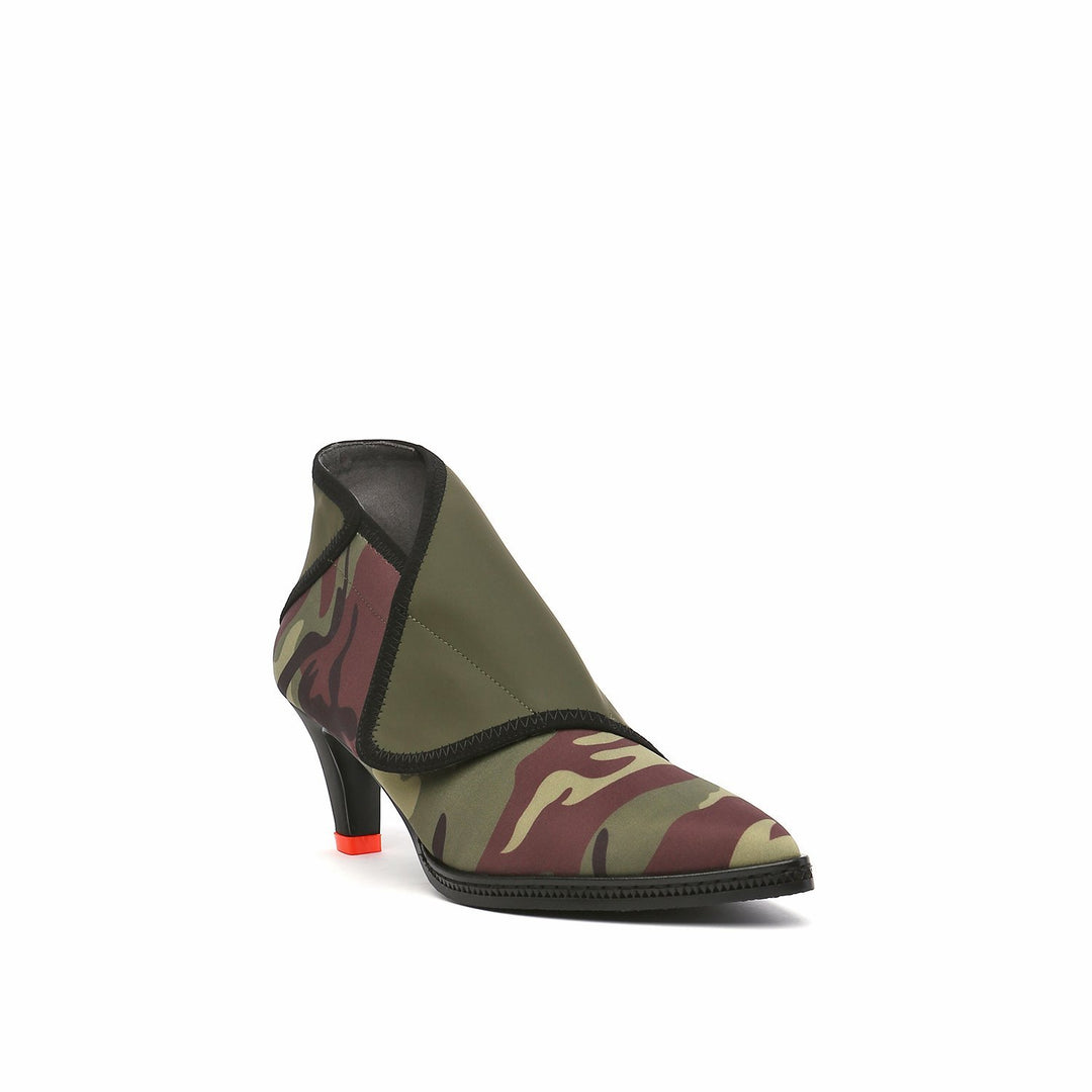 furrow mid camouflage angle out view