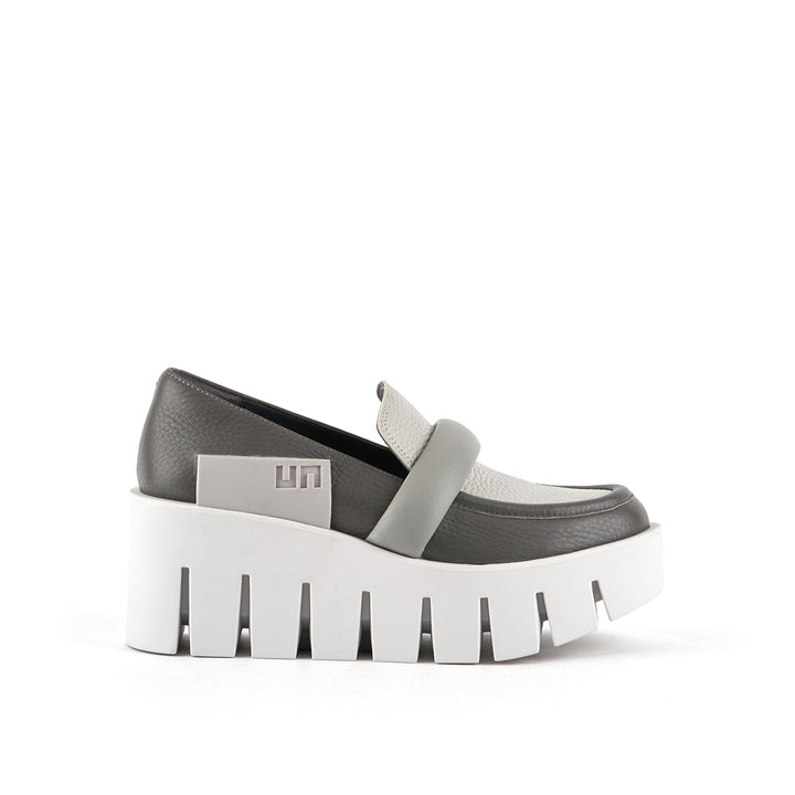 grip loafer lo composite outside view