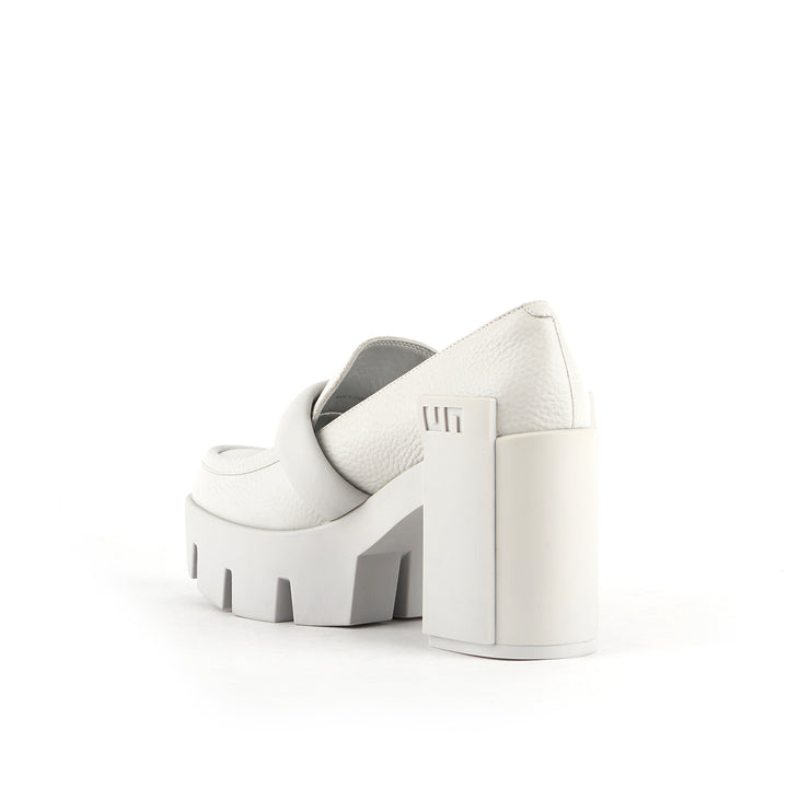 grip loafer mid quiet grey angle in view