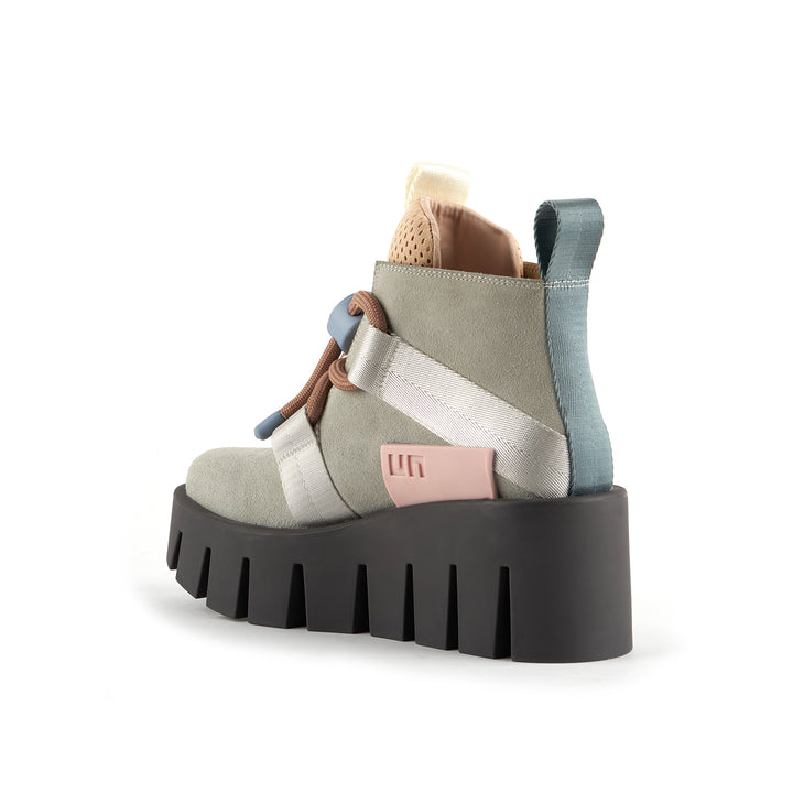 grip nomad lo vienna angle in view