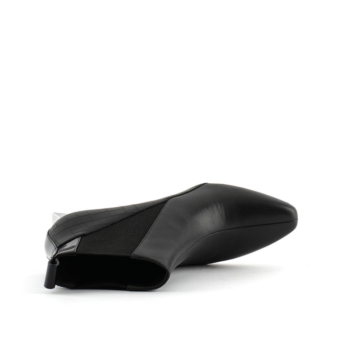 jacky h black pair angle view