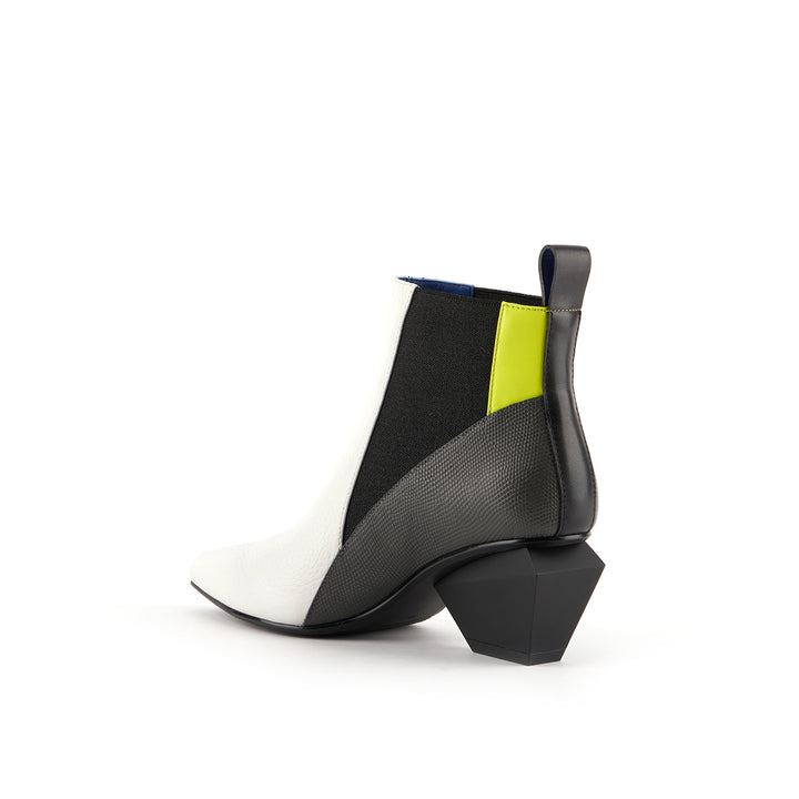 jacky k berlin 4 angle in view