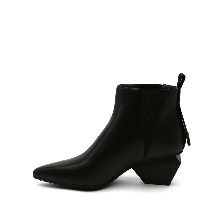 jacky tek bootie mid black in view