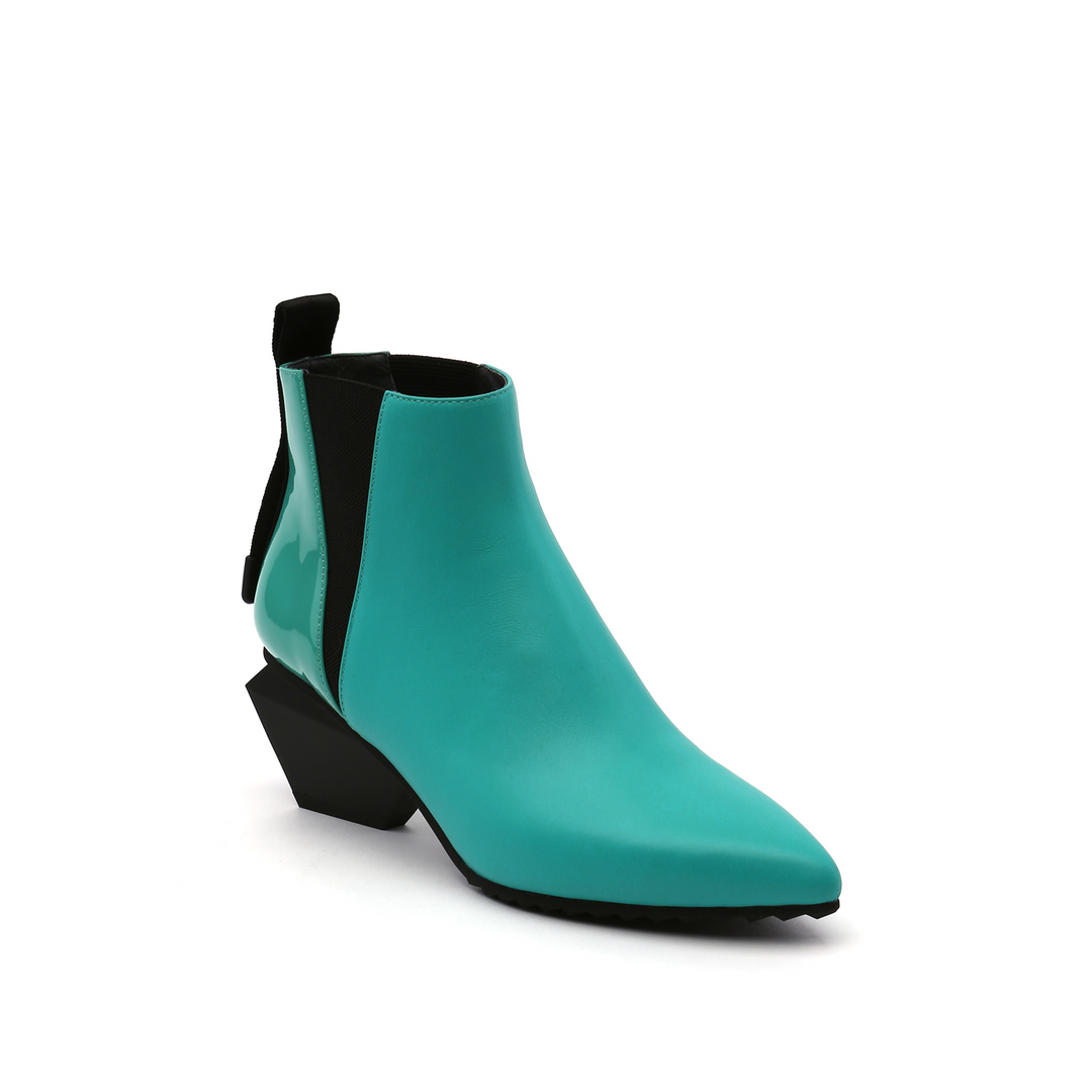 jacky tek bootie mid ocean angle out view