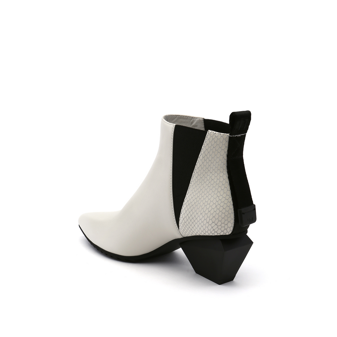 jacky tek bootie mid white angle in view