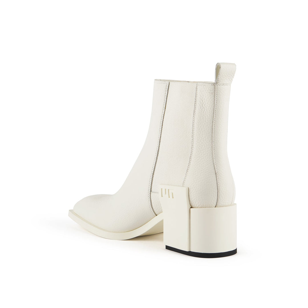 jimmy chelsea mens white 4 angle in view aw23