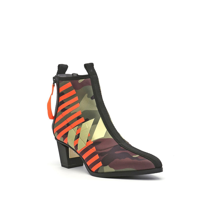 lev calli mid camouflage angle out view