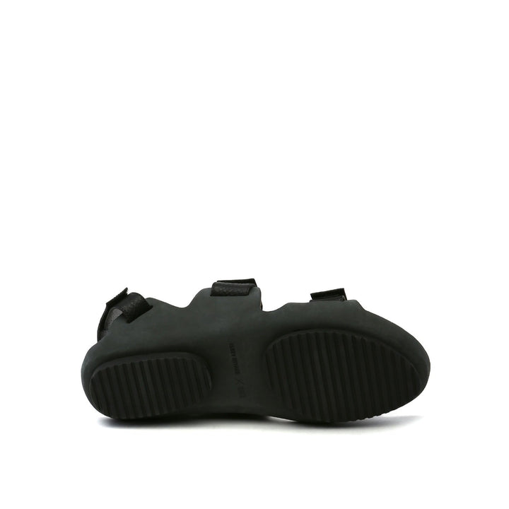 lilt sandal black bottom view