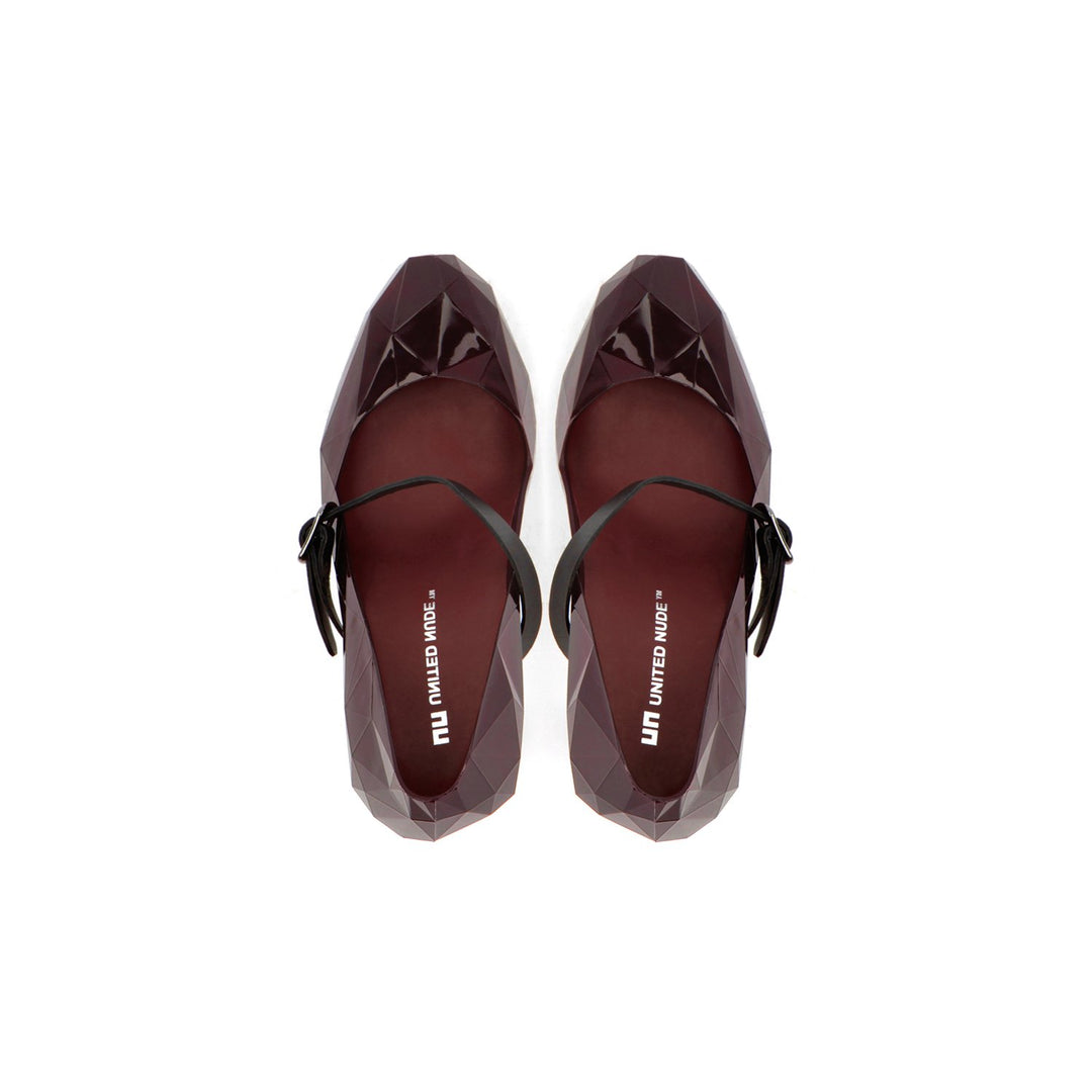 lo res pump burgundy top view