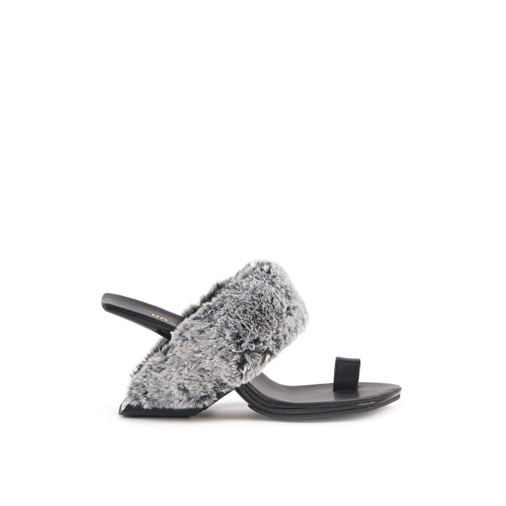 loop-toe-teddy-black-1-