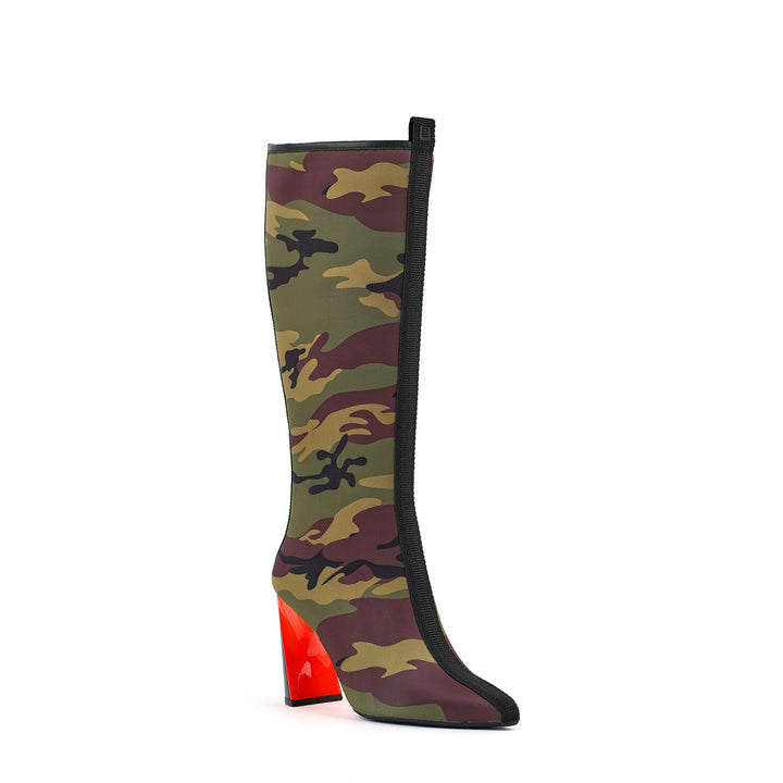 lucid molten hi camouflage angle out view