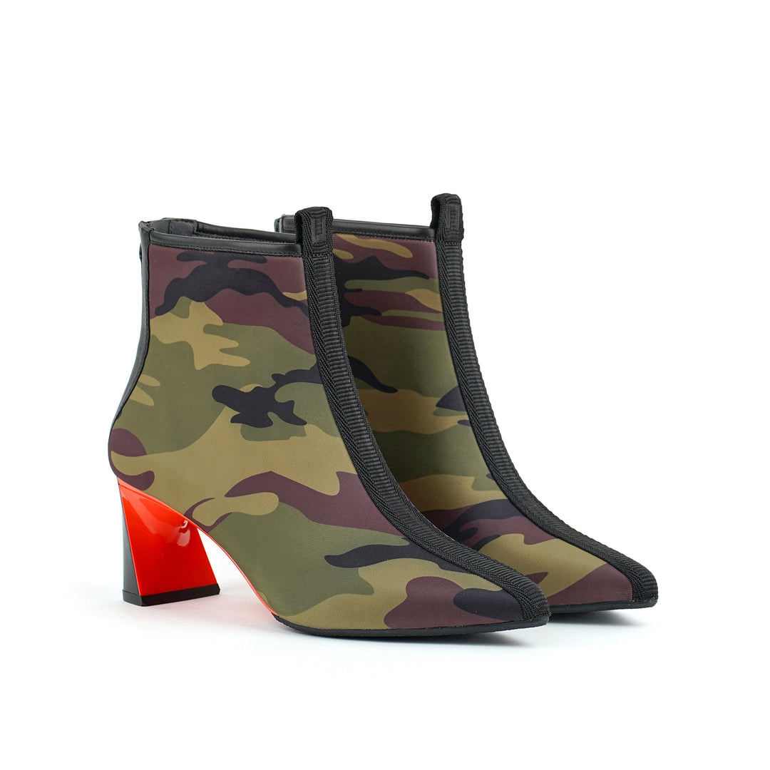 lucid molten mid camouflage pair angle view