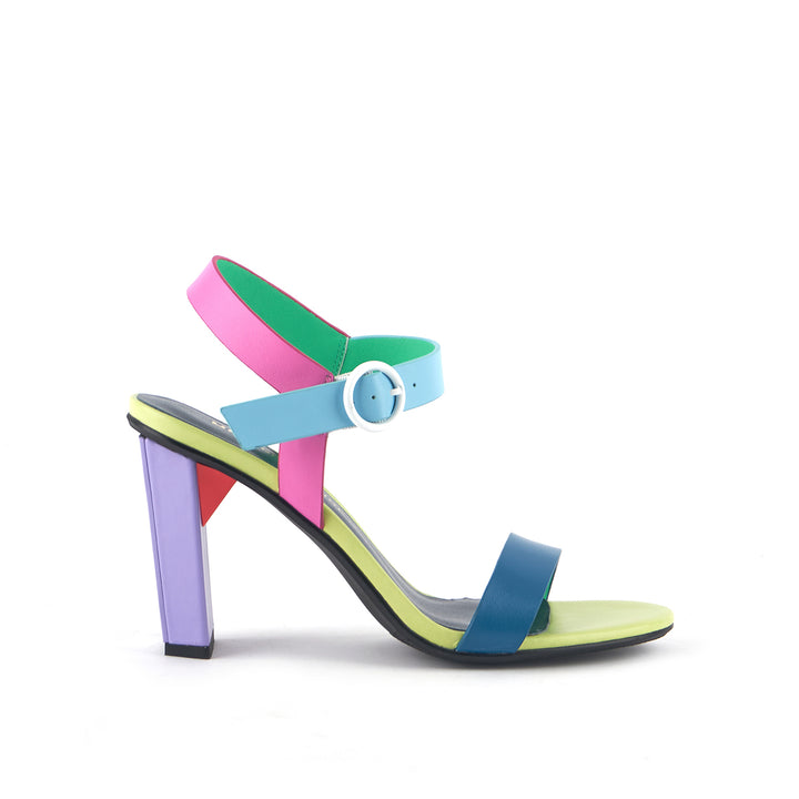 luxor light hi resort outside view