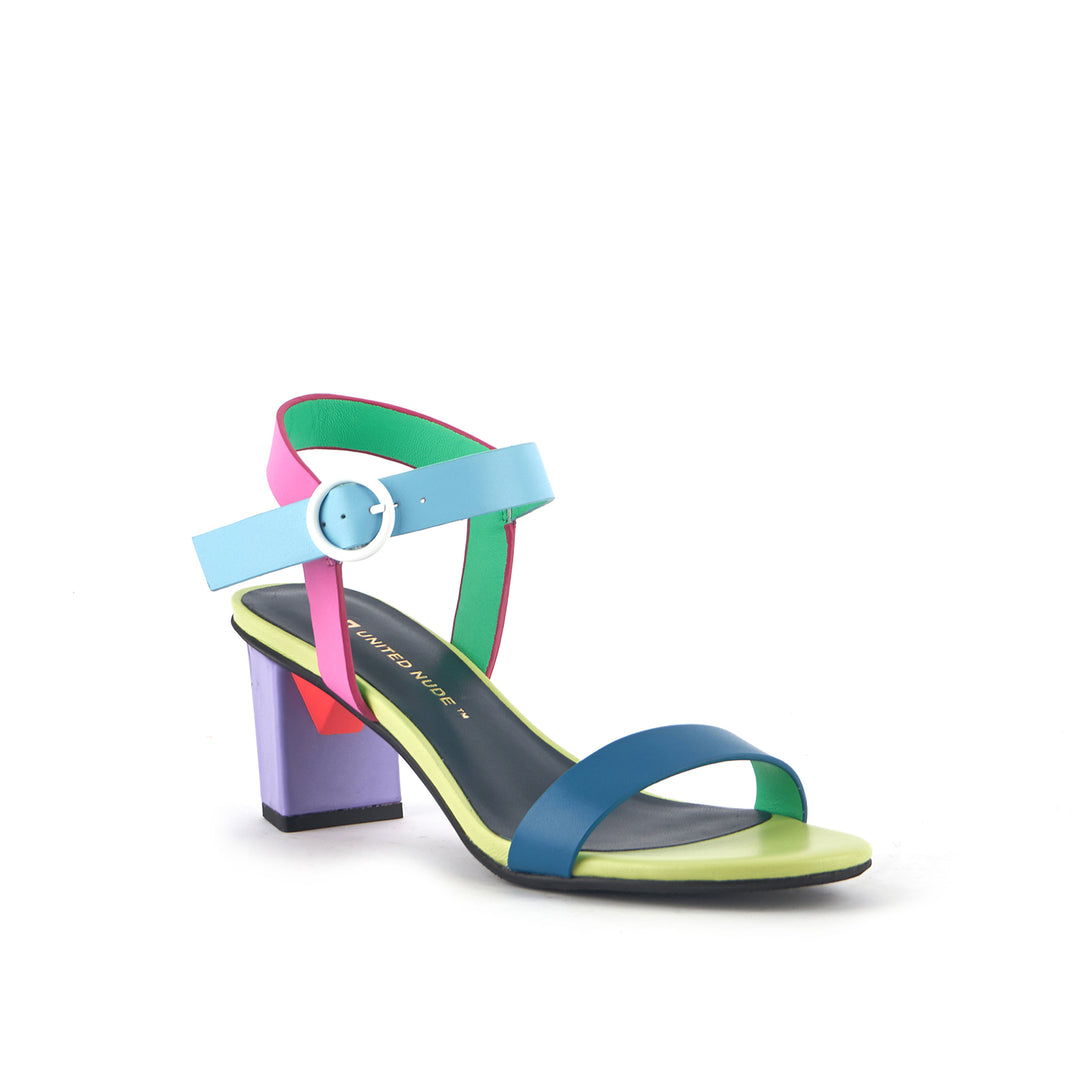 luxor light mid resort angle out view