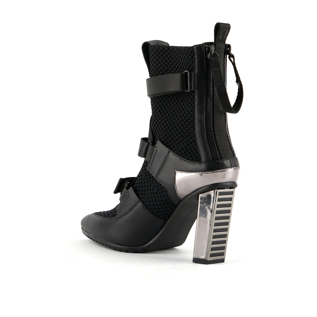 luxor sport hi black angle in view