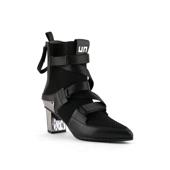 luxor sport mid black 2 angle out view