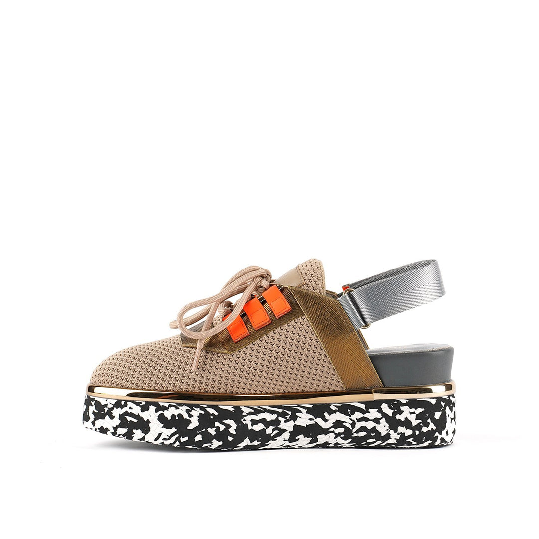 miku space caramel in view