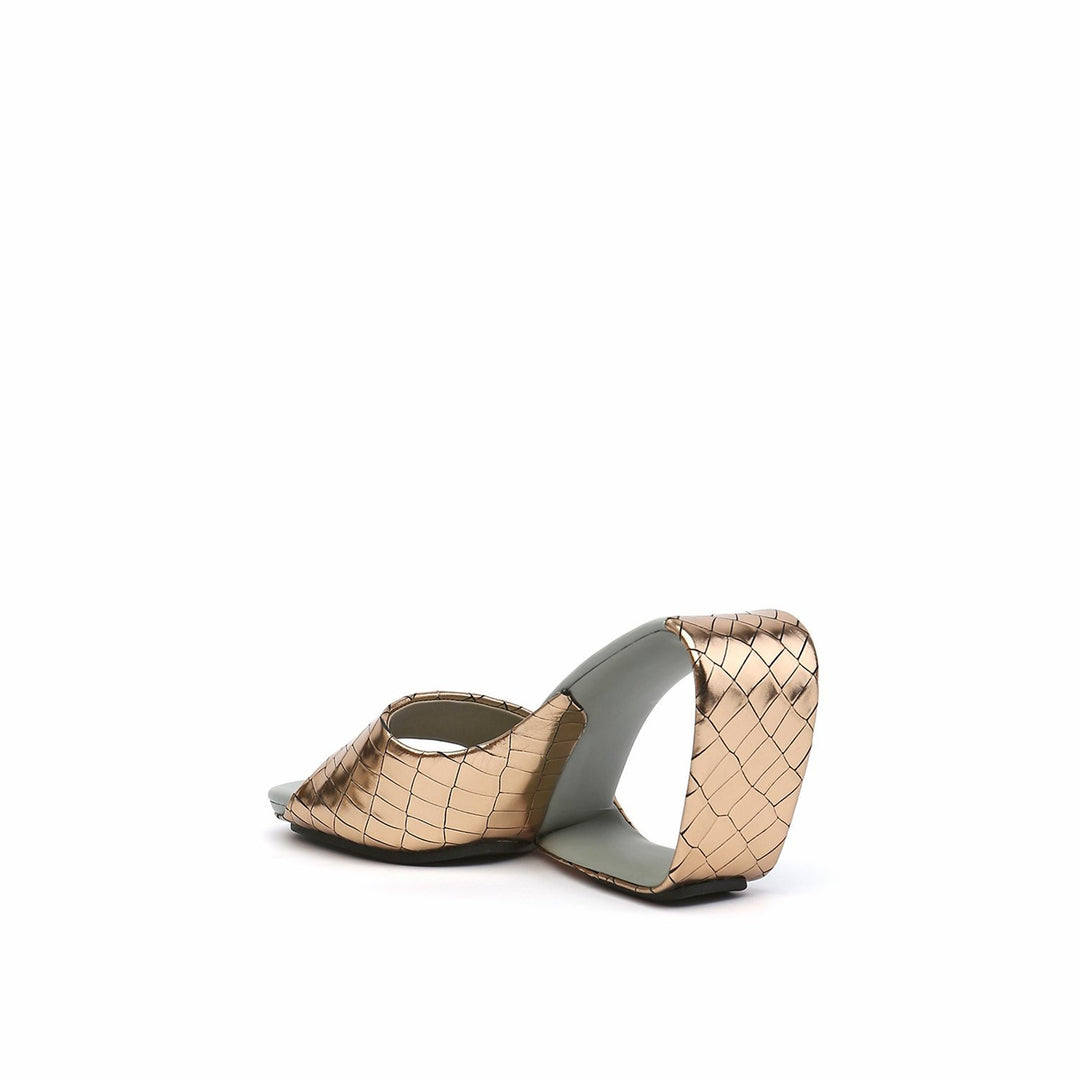 mobius hi bronze angle in view