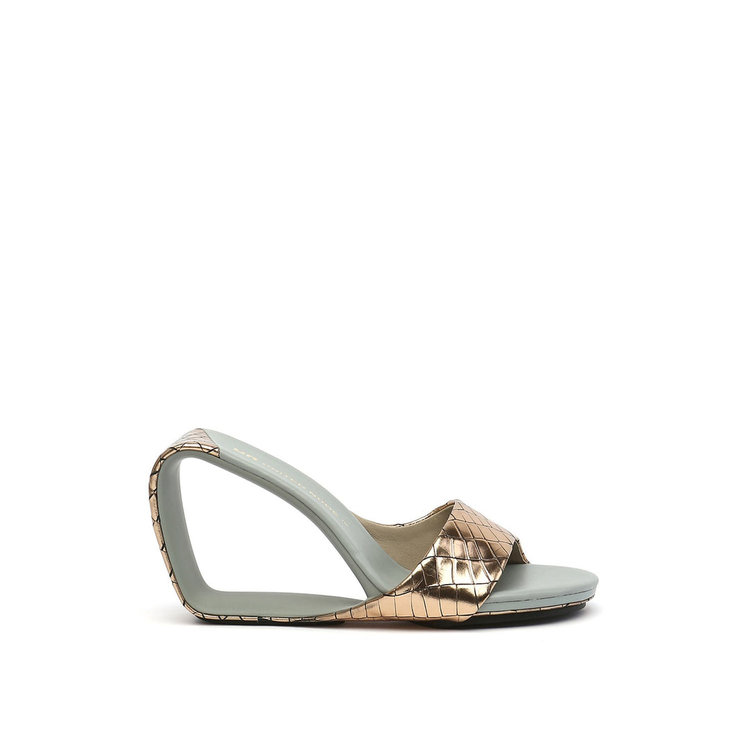 mobius hi bronze out view