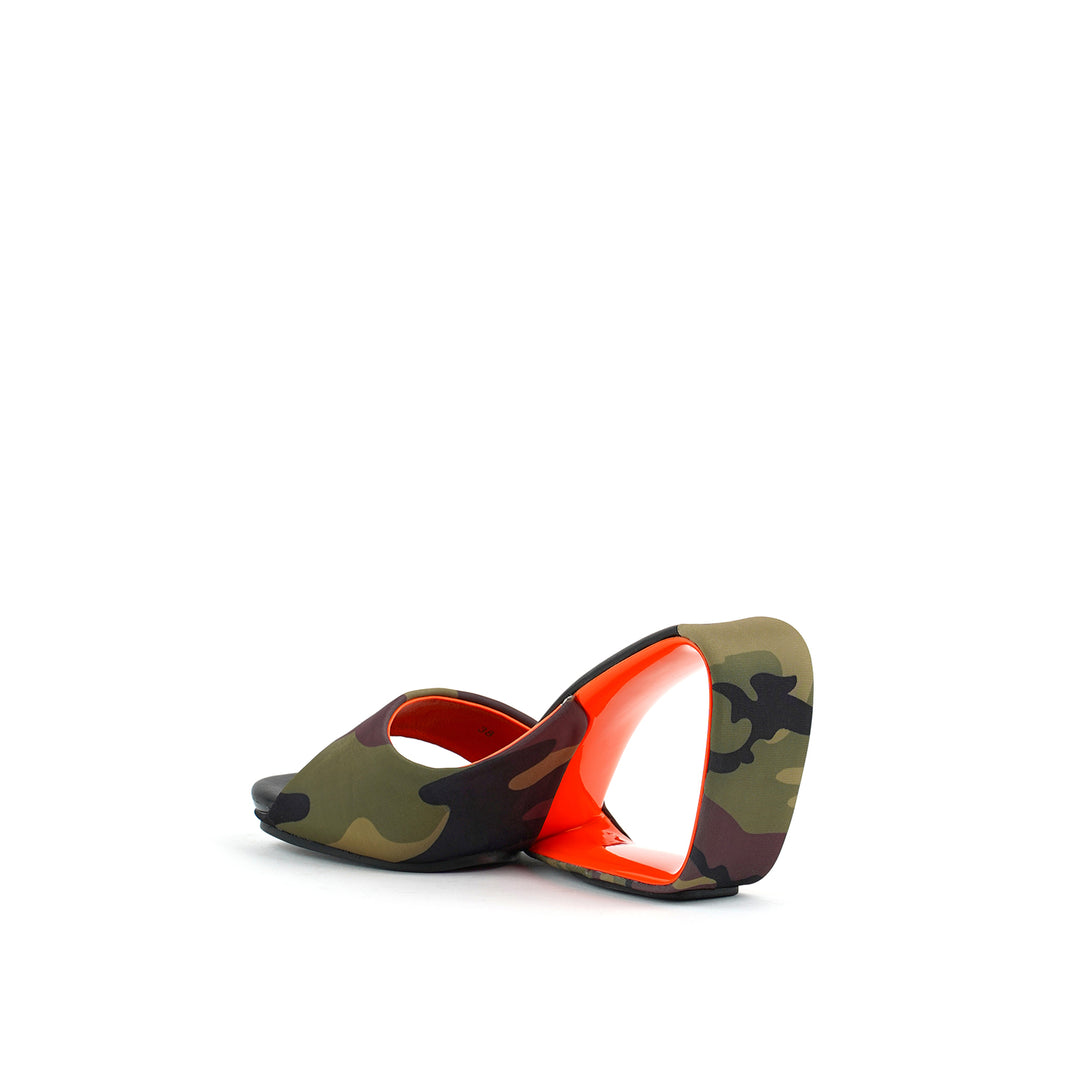 mobius hi camouflage angle in view