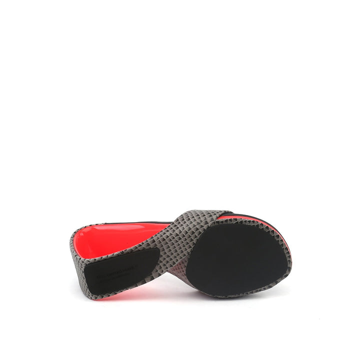 mobius hi fluo grey bottom view