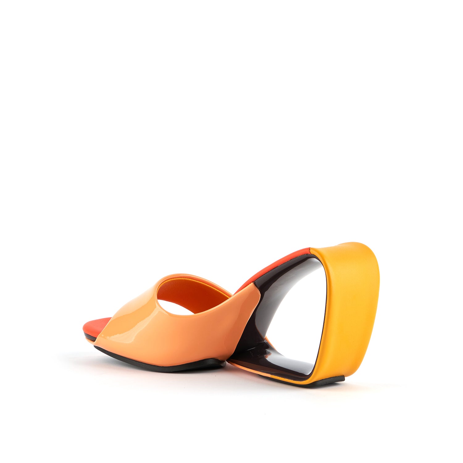 Mobius Hi – United Nude