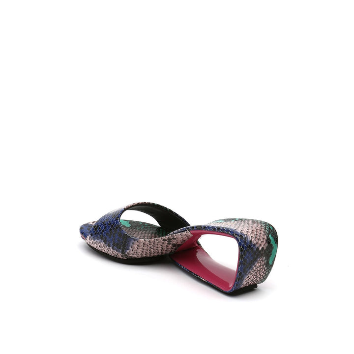 mobius mid candy snake angle in view