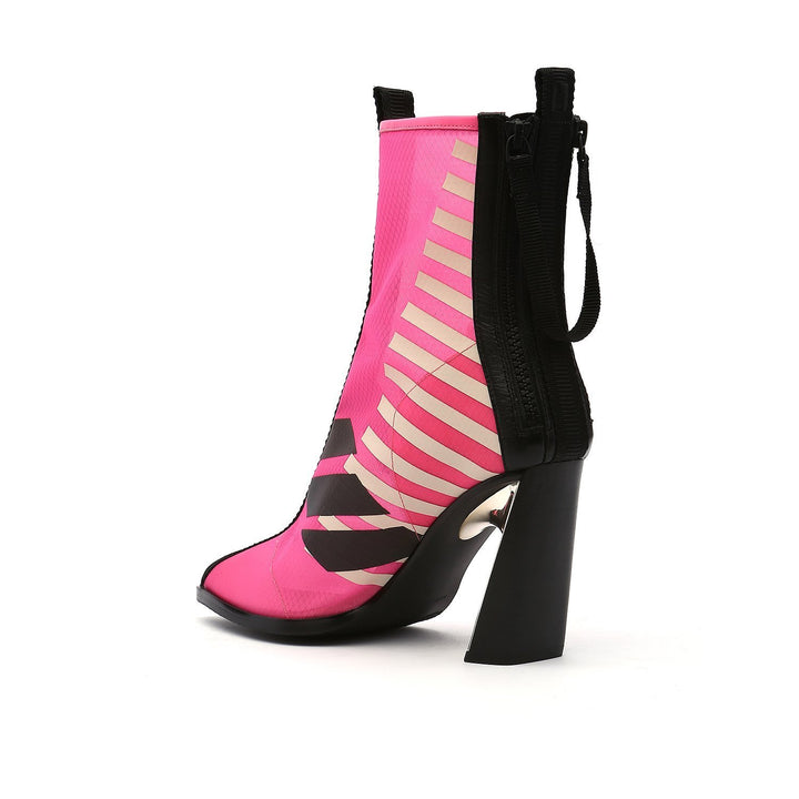 molten calli hi neon pink angle in view