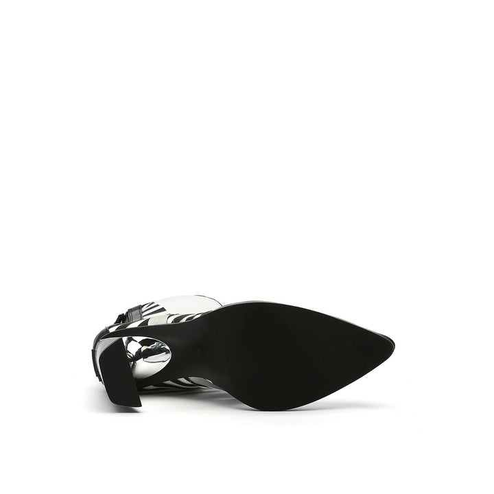 molten calli hi white bottom view