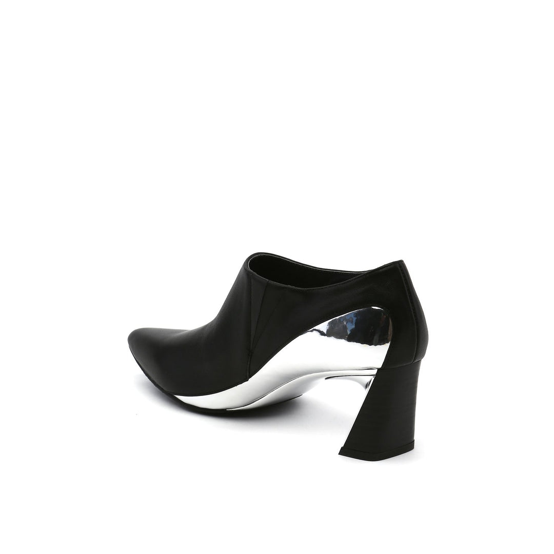 molten flow bootie mid black angle in view