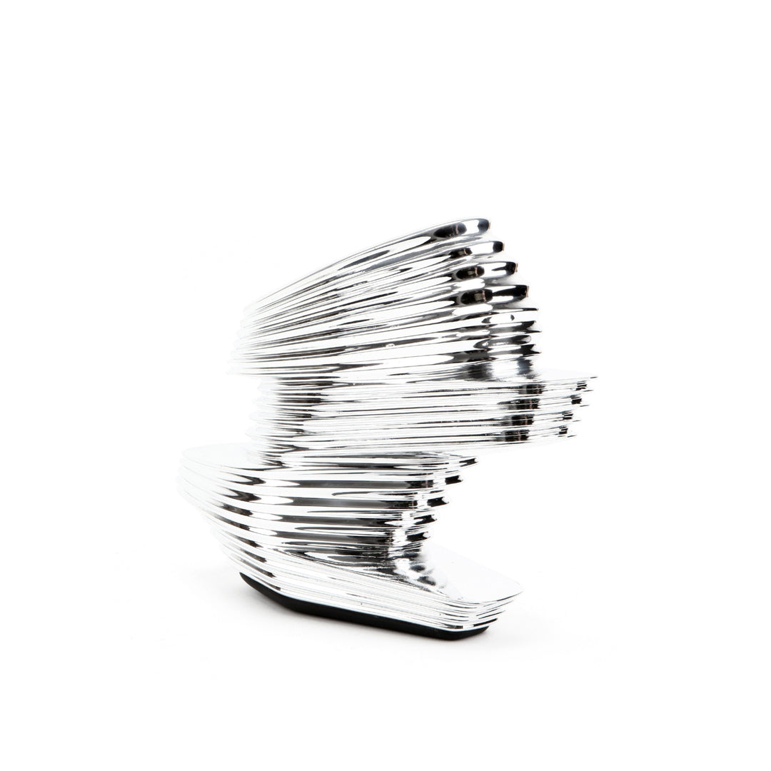 zaha nova silver in view