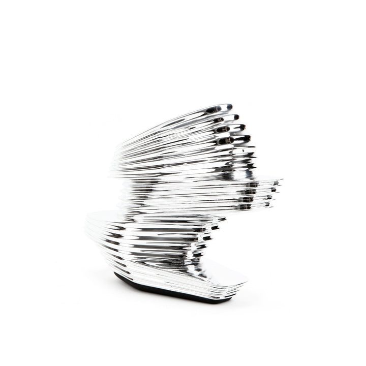 zaha nova silver in view
