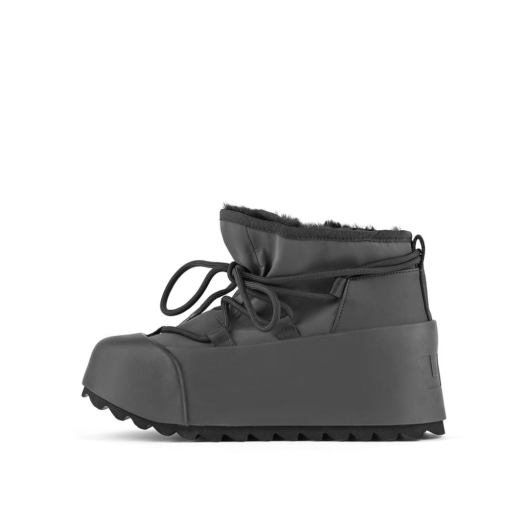 polar bootie black in view