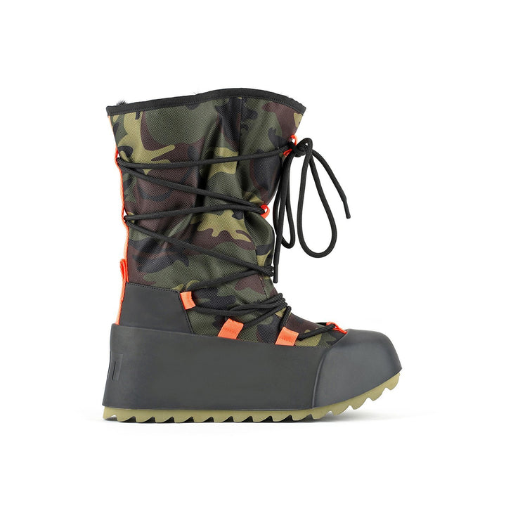 polar calf boot camouflage in view
