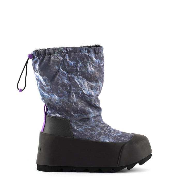 polar cover rock out view