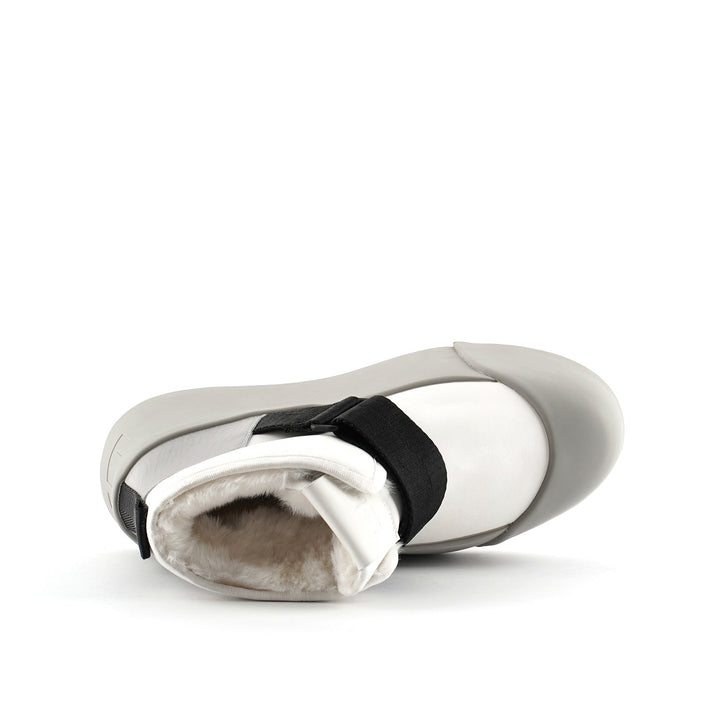 polar run mono top view