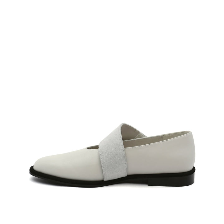 pure mary white in view