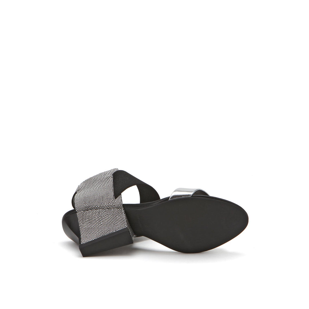 raiko black white mix + black bottom view