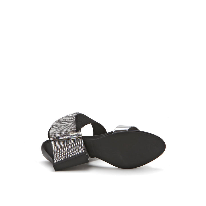 raiko black white mix + black bottom view