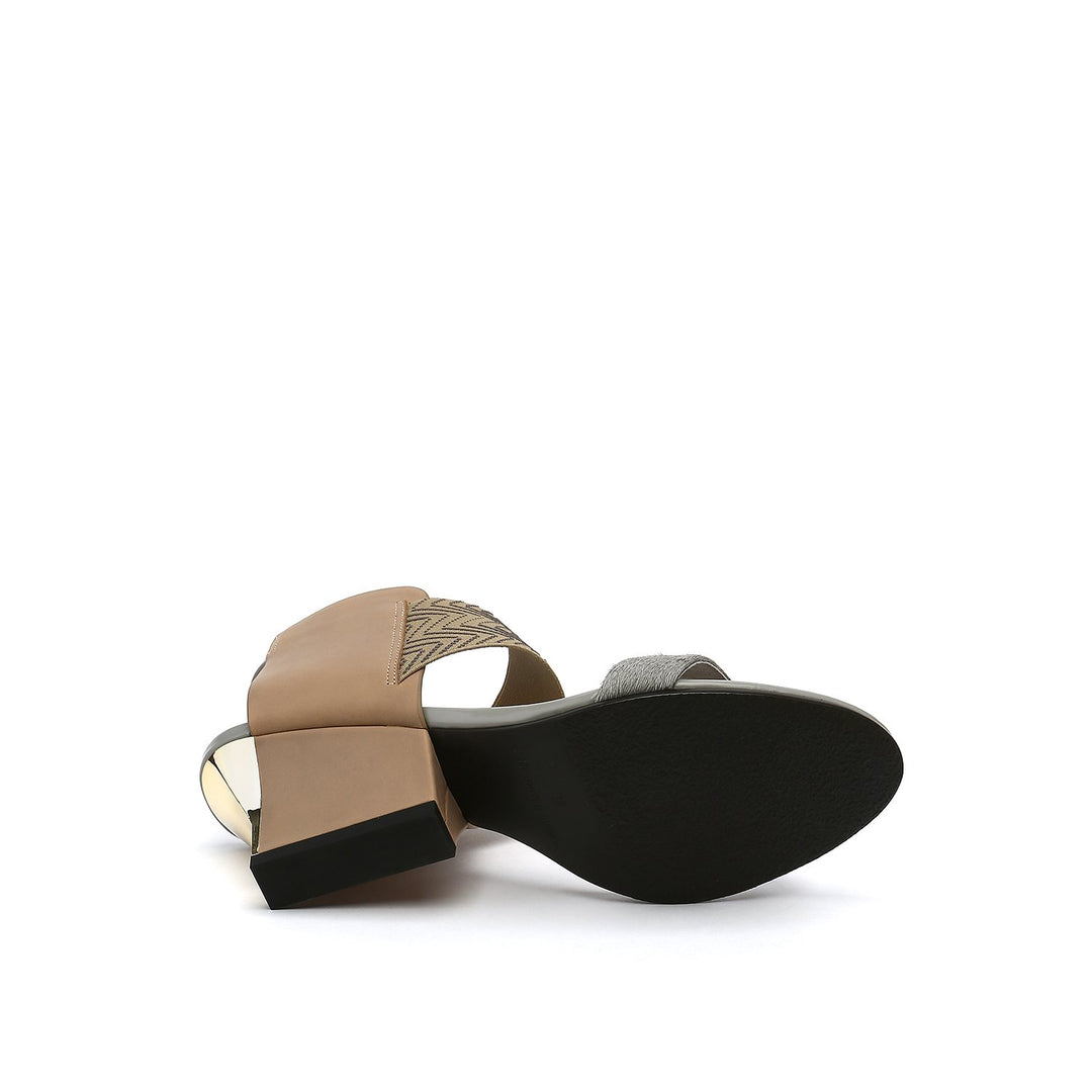 raiko scandinavian bottom view