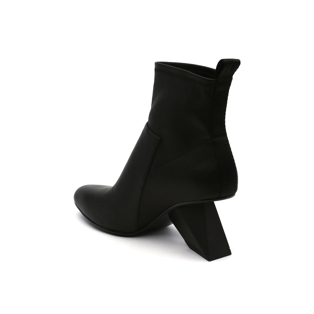 rockit pure bootie black angle in