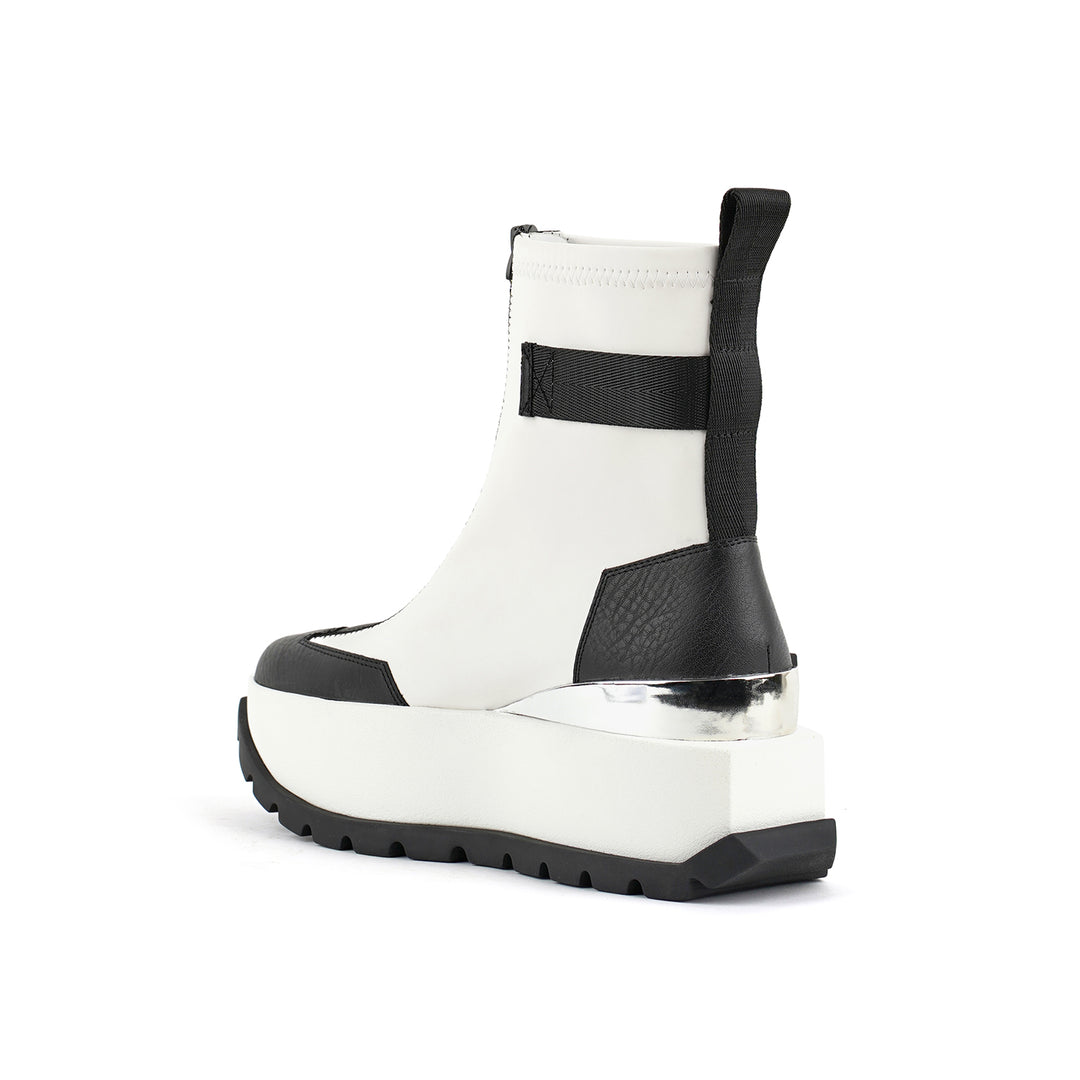 roko bootie mono angle in view