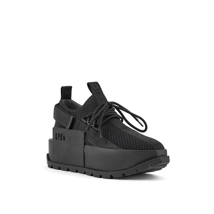 roko space black aw21 angle out view