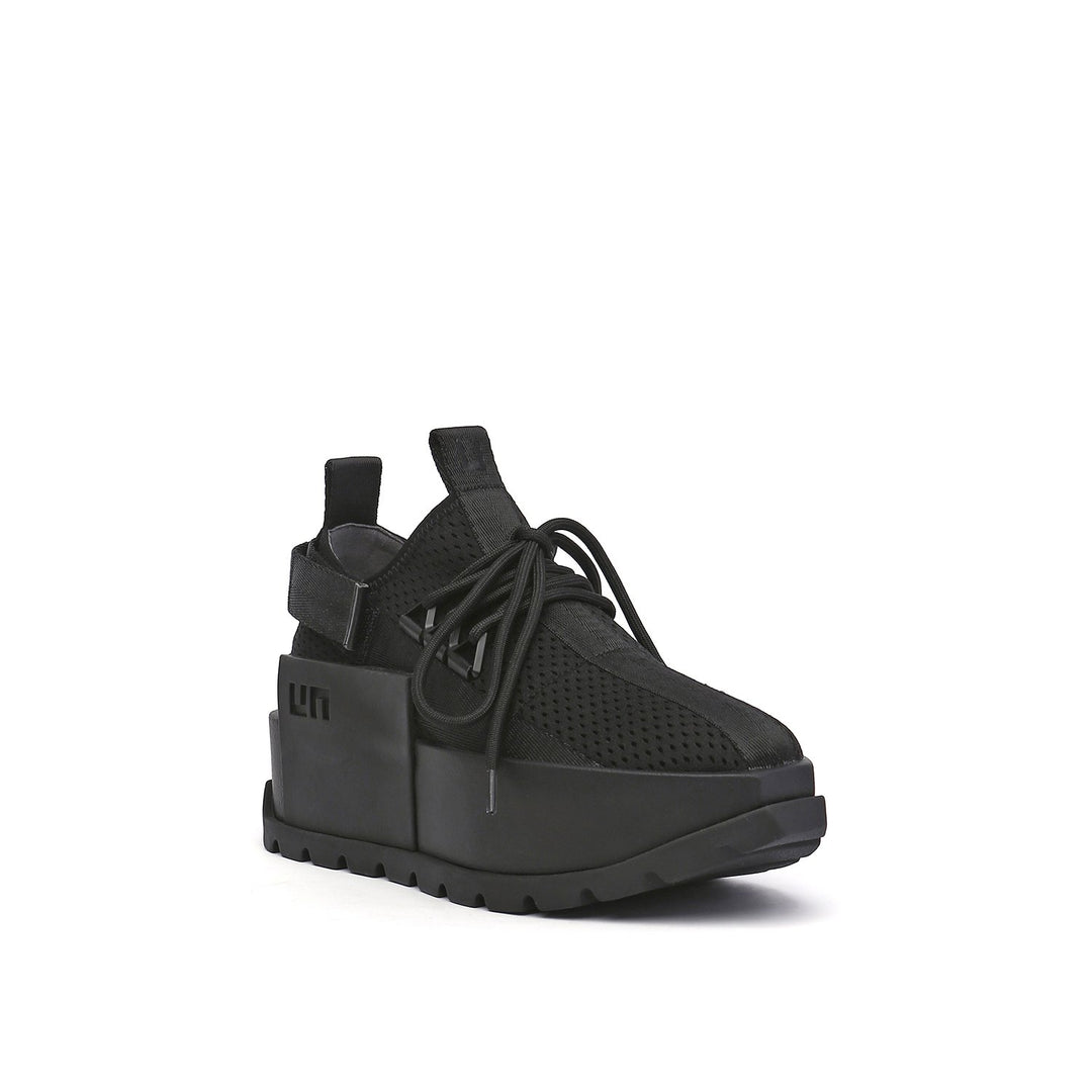 roko space black angle out view