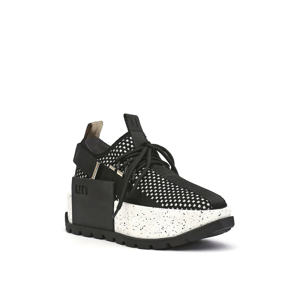 roko space mono angle out view