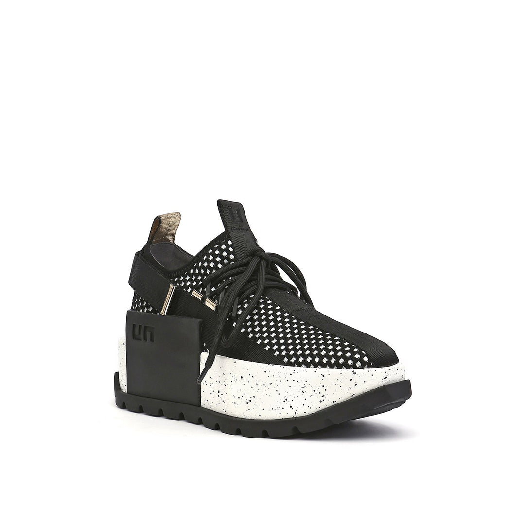 roko space mono angle out view