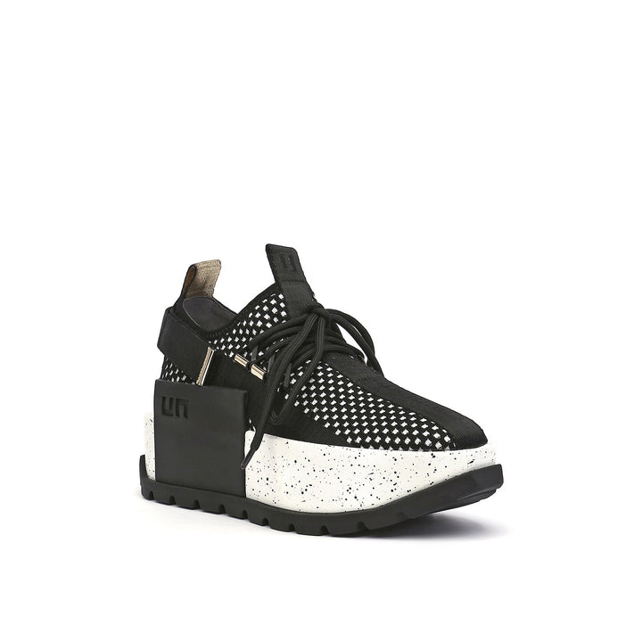 roko space mono angle out view