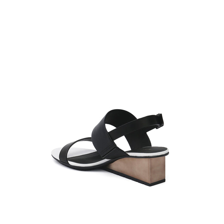 solid slingback mid black angle in view
