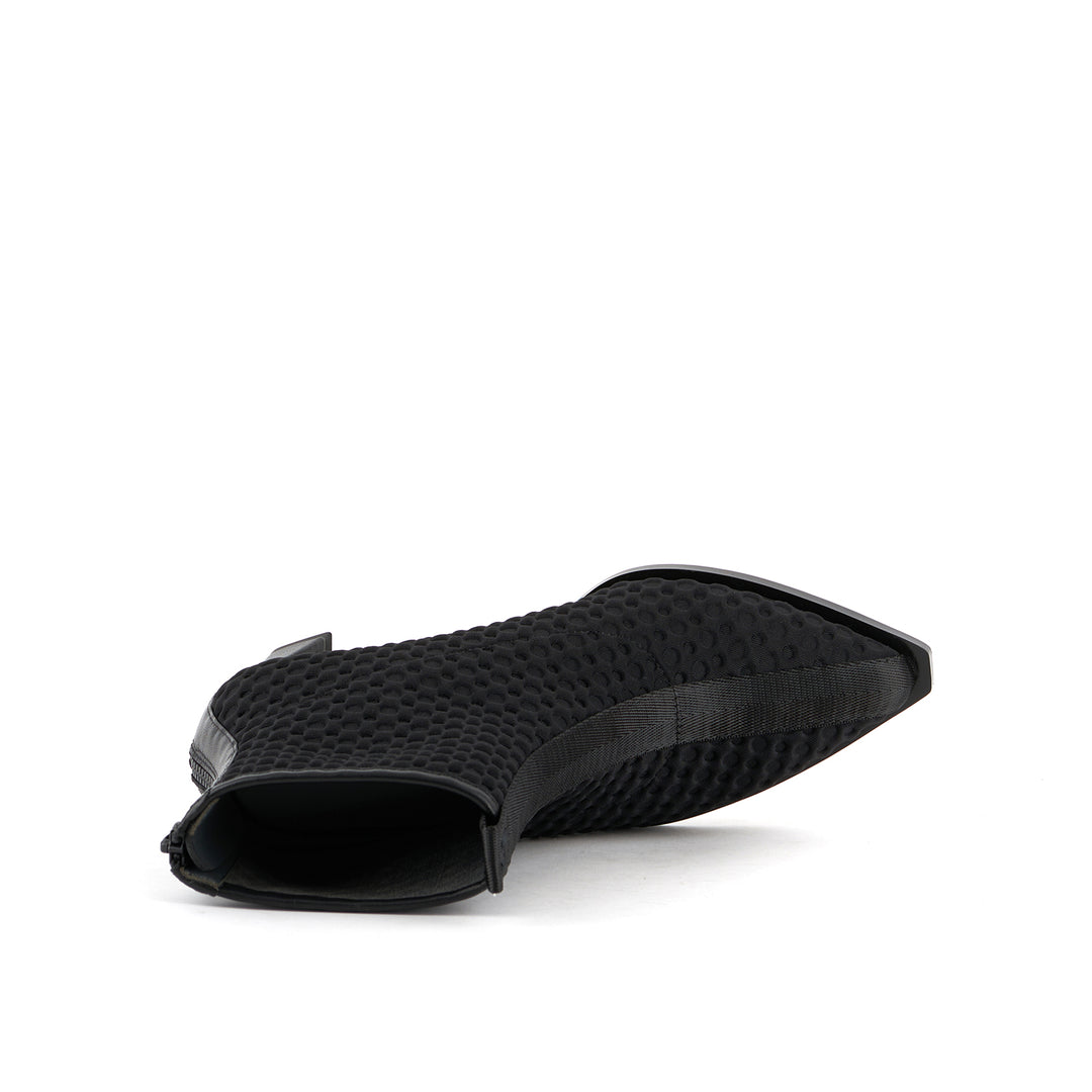 sonar bootie mid black top view