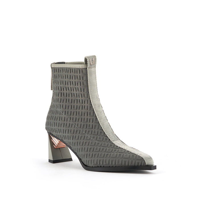 sonar bootie mid composite angle out view